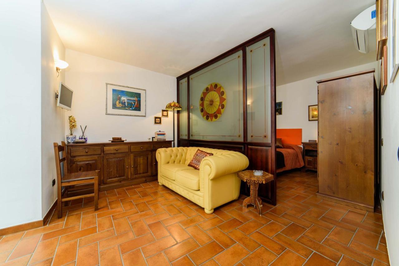 Ferienwohnung Dimora Bibbo Salerno Exterior foto